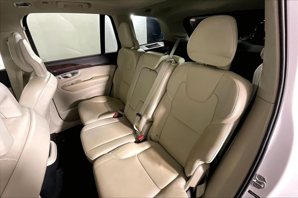 Used 2018 Volvo XC90 T5 Momentum w/ Convenience Package AWD/4WD image 24