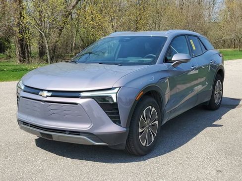 Used 2026 Chevrolet Blazer EV LT FWD image 2