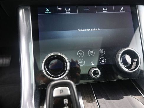 Used 2019 Land Rover Range Rover Sport HSE image 4