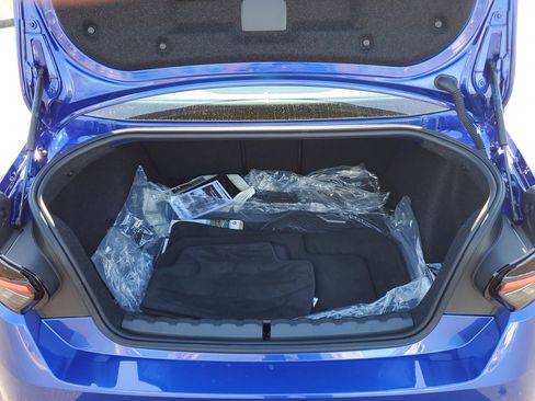 Used 2025 BMW 230i Coupe w/ M Sport Package image 7