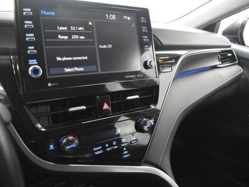 Used 2024 Toyota Camry XSE image 13