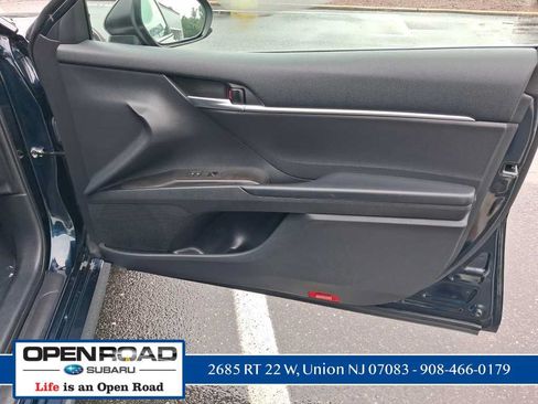 Used 2021 Toyota Camry LE FWD image 9