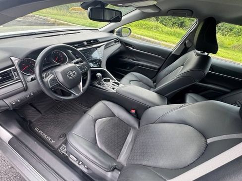 Used 2019 Toyota Camry XSE FWD image 14