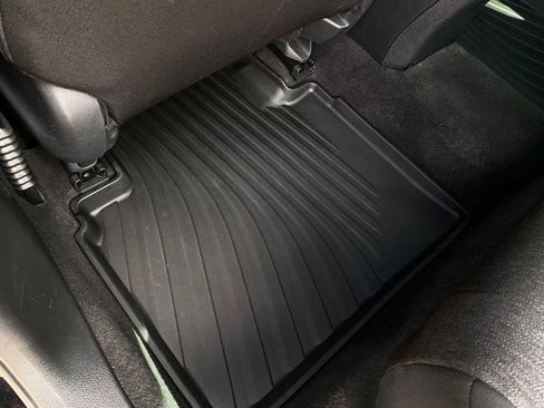 Certified 2023 Honda Accord EX image 29