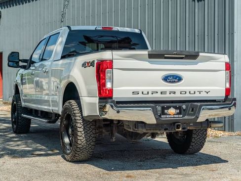 Used 2019 Ford F350 Lariat w/ Lariat Ultimate Package AWD/4WD image 4