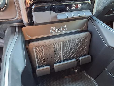 New 2026 RAM 1500 Big Horn AWD/4WD image 7