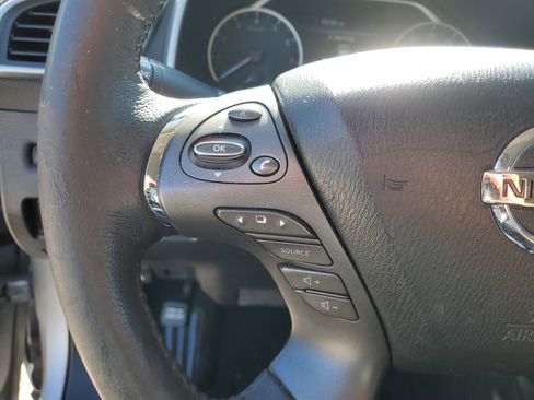 Used 2019 Nissan Murano SV image 22