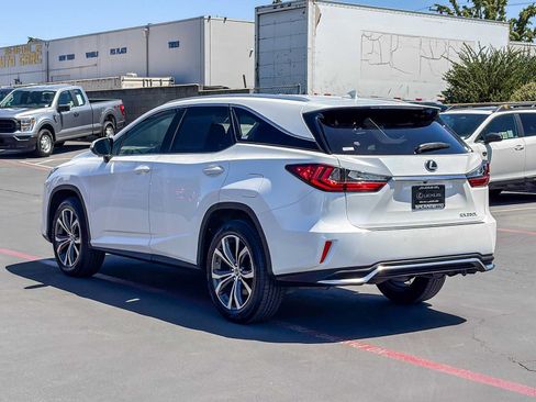 Used 2022 Lexus RX 350L FWD w/ Premium Package image 2