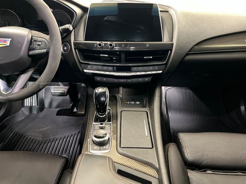 Used 2020 Cadillac CT5 V w/ Premium Package RWD image 14