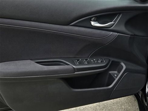 Used 2019 Honda Insight EX image 10