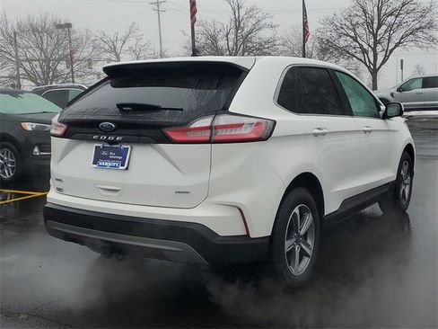 Certified 2022 Ford Edge SEL w/ Convenience Package image 4