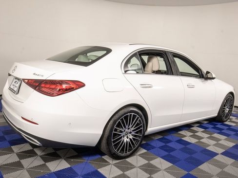 Used 2024 Mercedes-Benz C 300 4MATIC Sedan image 5