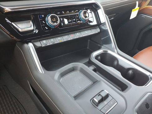 New 2026 GMC Sierra 2500 Denali Ultimate w/ Max Trailering Package AWD/4WD image 20