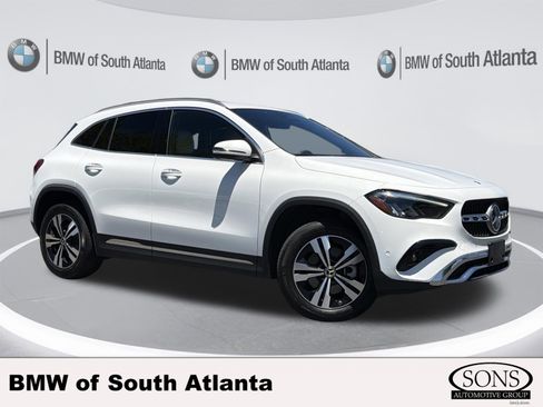 Used 2025 Mercedes-Benz GLA 250 image 1