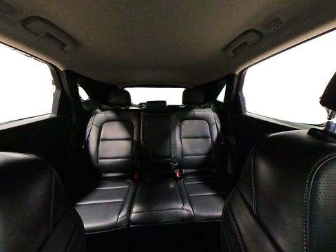Used 2024 Ford Escape Platinum AWD/4WD image 44