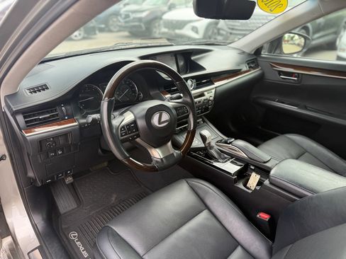 Used 2016 Lexus ES 350 w/ Navigation System Package FWD image 15