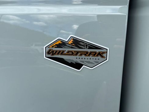 Used 2024 Ford Bronco Wildtrak AWD/4WD image 32