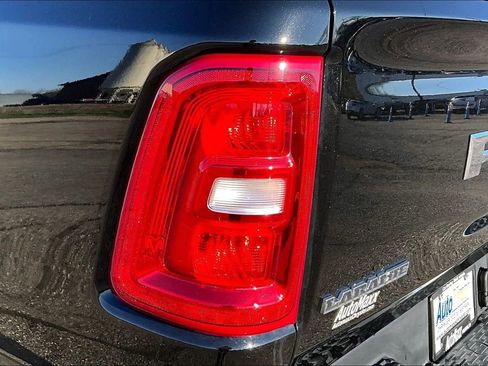 Used 2025 RAM 1500 Laramie AWD/4WD image 24