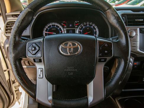 Used 2016 Toyota 4Runner SR5 image 17