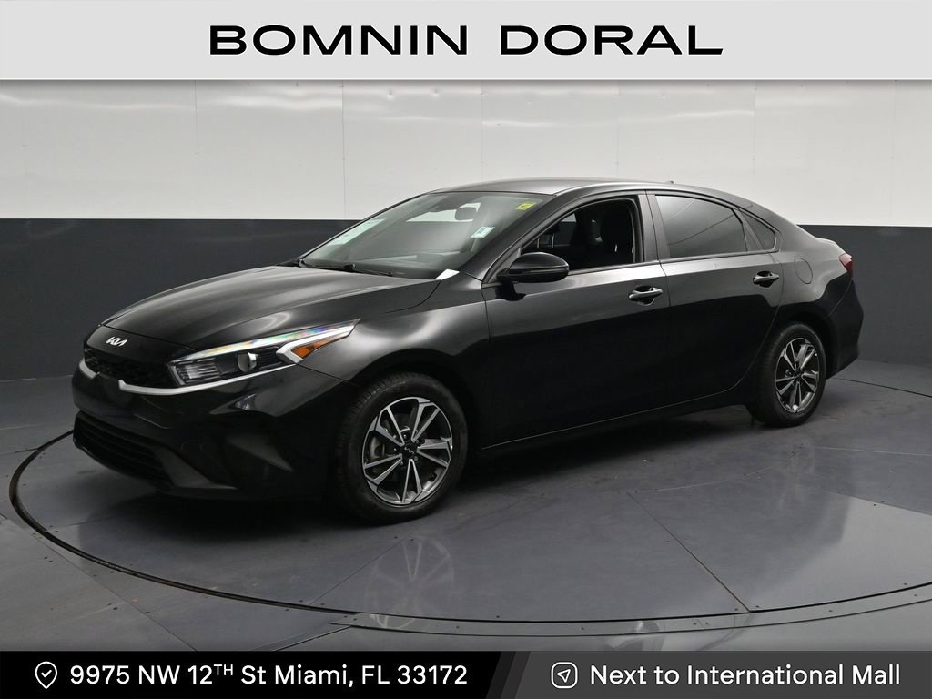 Used 2024 Kia Forte LXS w/ LXS Technology Package FWD image 1