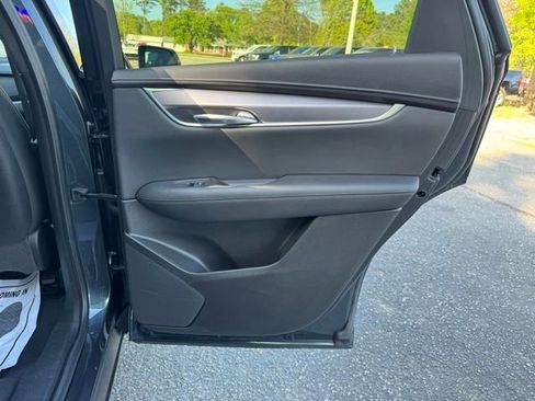 Used 2020 Cadillac XT5 Luxury AWD/4WD image 12