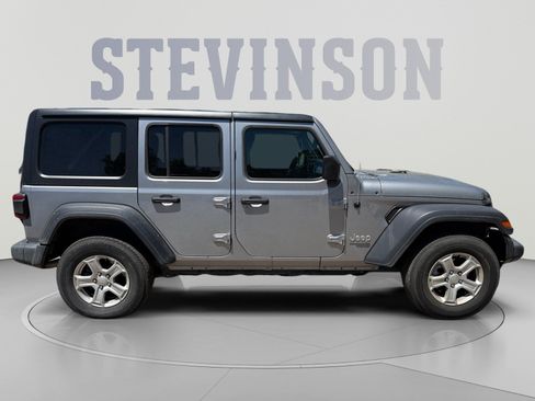 Used 2021 Jeep Wrangler Unlimited Sport AWD/4WD image 6