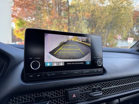 Used 2023 Honda HR-V Sport image 8