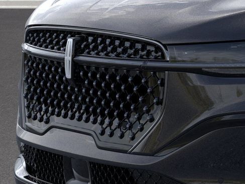 New 2026 Lincoln Nautilus Reserve w/ Jet Appearance Package AWD/4WD image 18