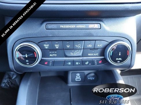 Used 2025 Ford Escape Active w/ Cold Weather Package image 5