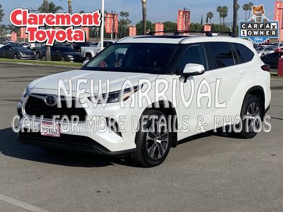 Used 2023 Toyota Highlander XLE