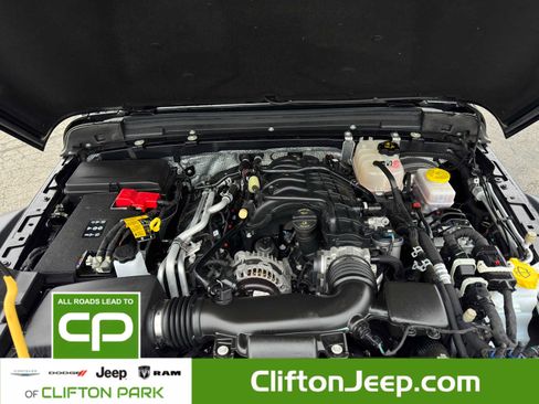 Used 2024 Jeep Wrangler Willys image 9