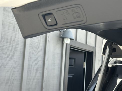 Used 2024 Ford Expedition Platinum AWD/4WD image 37