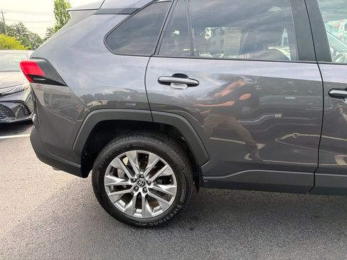 Certified 2022 Toyota RAV4 XLE Premium AWD/4WD image 4