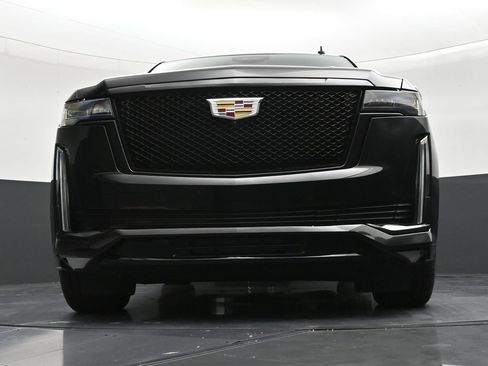 Used 2024 Cadillac Escalade Sport Platinum w/ LPO, Floor Liner Package AWD/4WD image 28