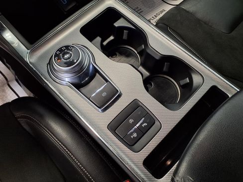 Used 2021 Ford Edge ST w/ Equipment Group 401A image 17