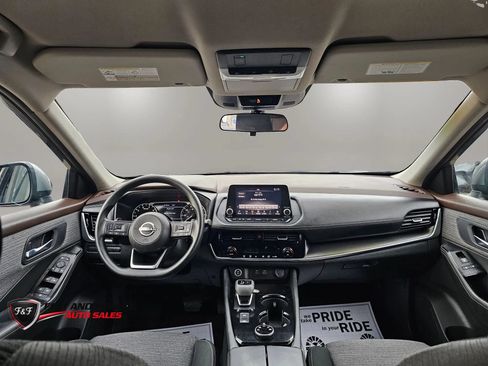Used 2022 Nissan Rogue SV AWD/4WD image 15