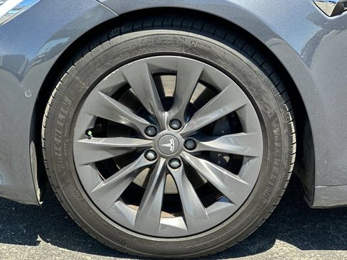 Used 2020 Tesla Model S Long Range AWD/4WD image 31