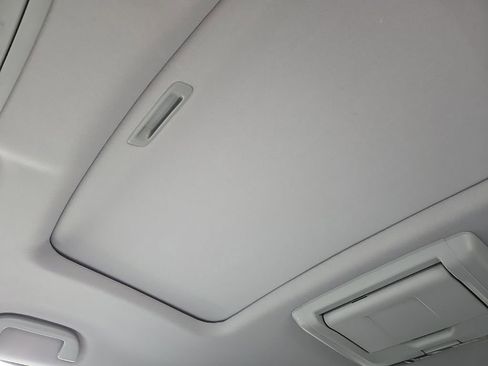 Used 2018 Honda Pilot Touring image 42