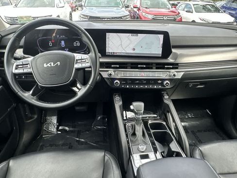 Used 2024 Kia Telluride S FWD image 17