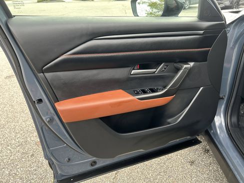 Used 2023 MAZDA CX-50 Meridian Edition w/ Cargo Package image 15