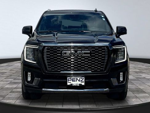 Used 2023 GMC Yukon Denali Ultimate AWD/4WD image 2