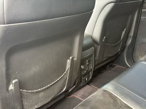 Used 2017 Jeep Grand Cherokee Altitude AWD/4WD image 32