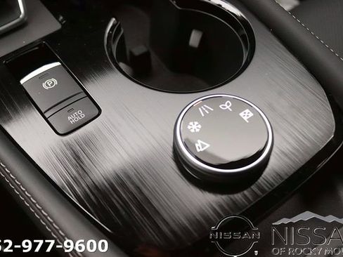 New 2026 Nissan Rogue Platinum w/ Platinum Premium Package AWD/4WD image 22