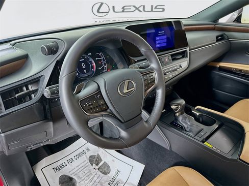 Used 2024 Lexus ES 350 w/ Premium Package image 11