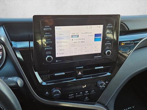 Used 2022 Toyota Camry SE image 13