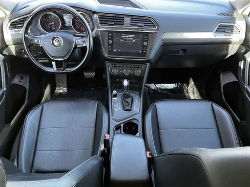 Used 2018 Volkswagen Tiguan SEL image 9