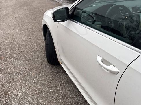 Used 2013 Volkswagen Passat 2.5 SE image 14