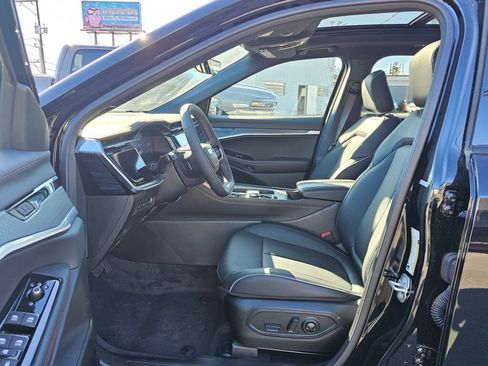 New 2025 Jeep Wagoneer S Limited image 17