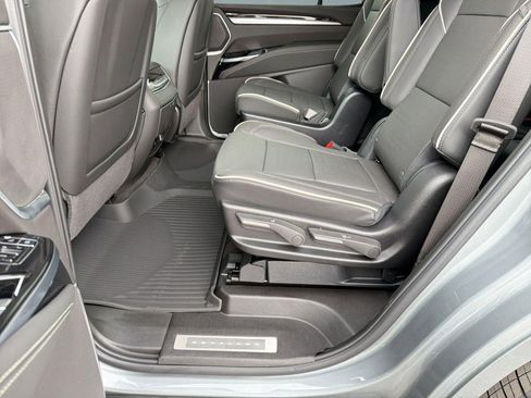 New 2026 Cadillac Escalade Luxury w/ Touring Package AWD/4WD image 15