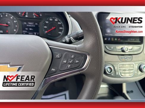Used 2024 Chevrolet Malibu LT FWD image 27